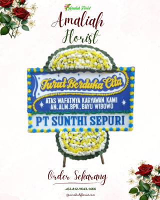 Papan Bunga Duka di Pulau Karomah